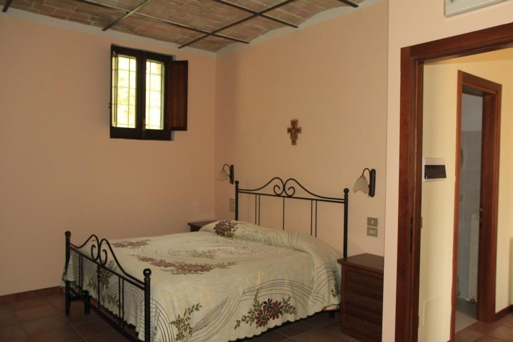 Hotel La Quiete アッシジ エクステリア 写真